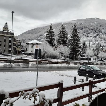 Einaudi 9 Apartment Bardonecchia Bagian luar foto