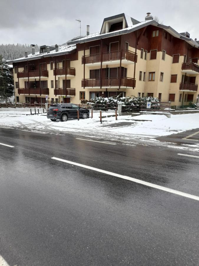 Einaudi 9 Apartment Bardonecchia Bagian luar foto